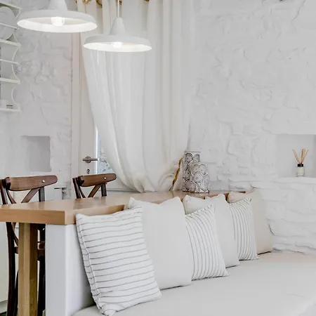 Verros Hut - Mini Pool *