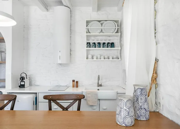 Verros Hut - Mini Pool *