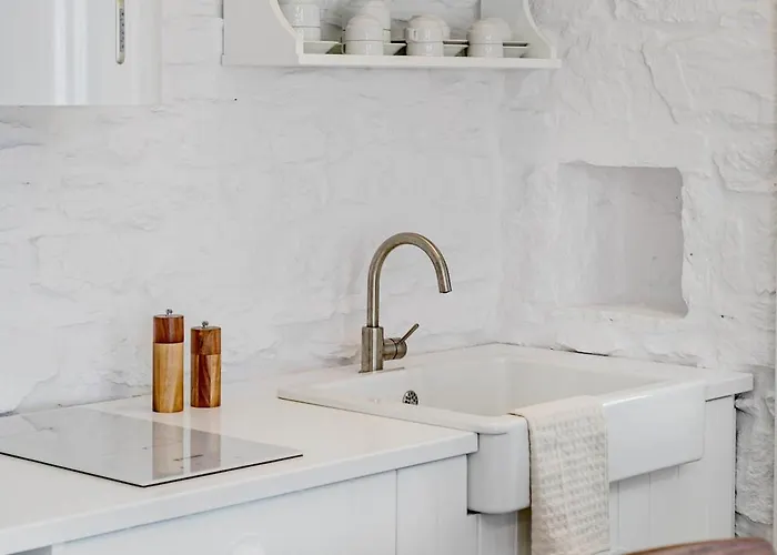 Verros Hut - Mini Pool فيلة